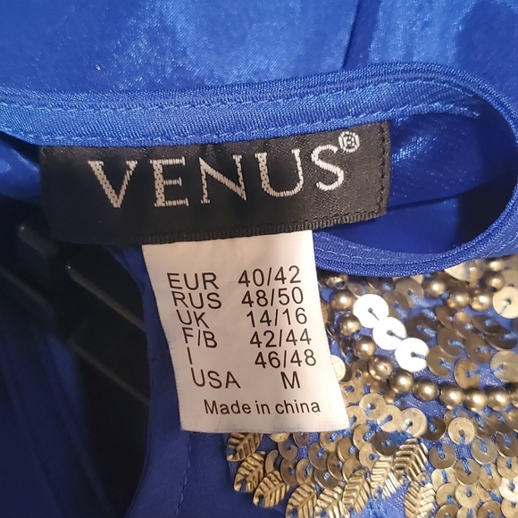 Dress - Picture 3 of 3